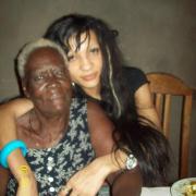 Maman et sa petite nièce